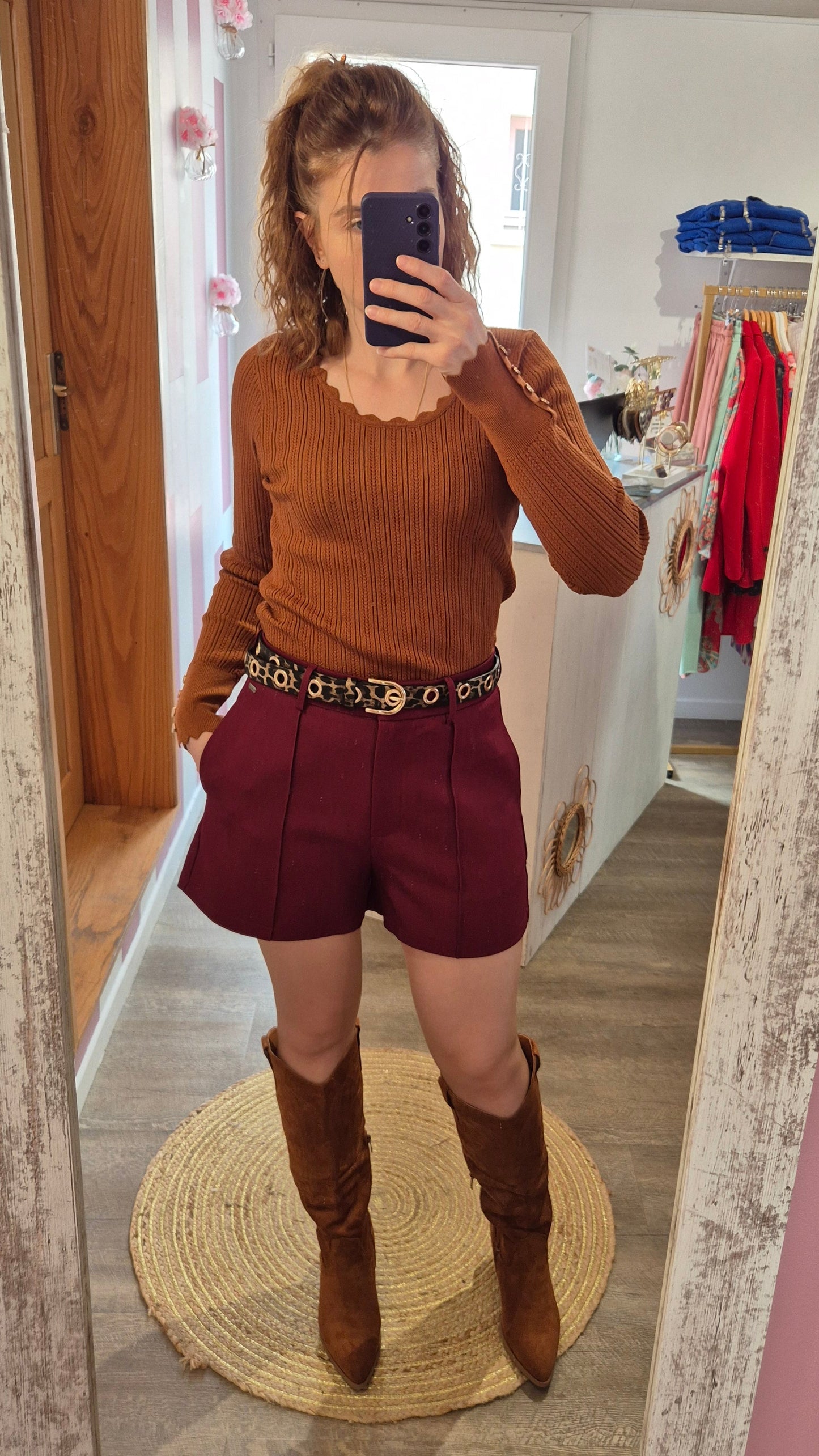 Short "Greta"