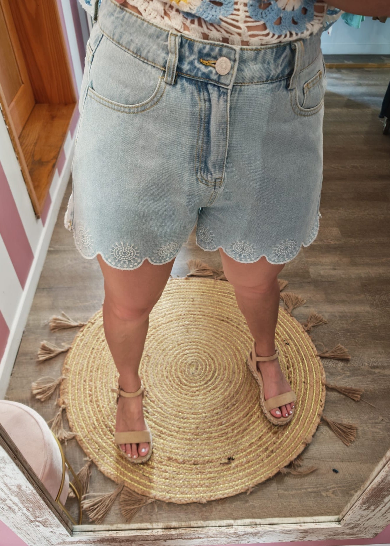 Short "Dona"
