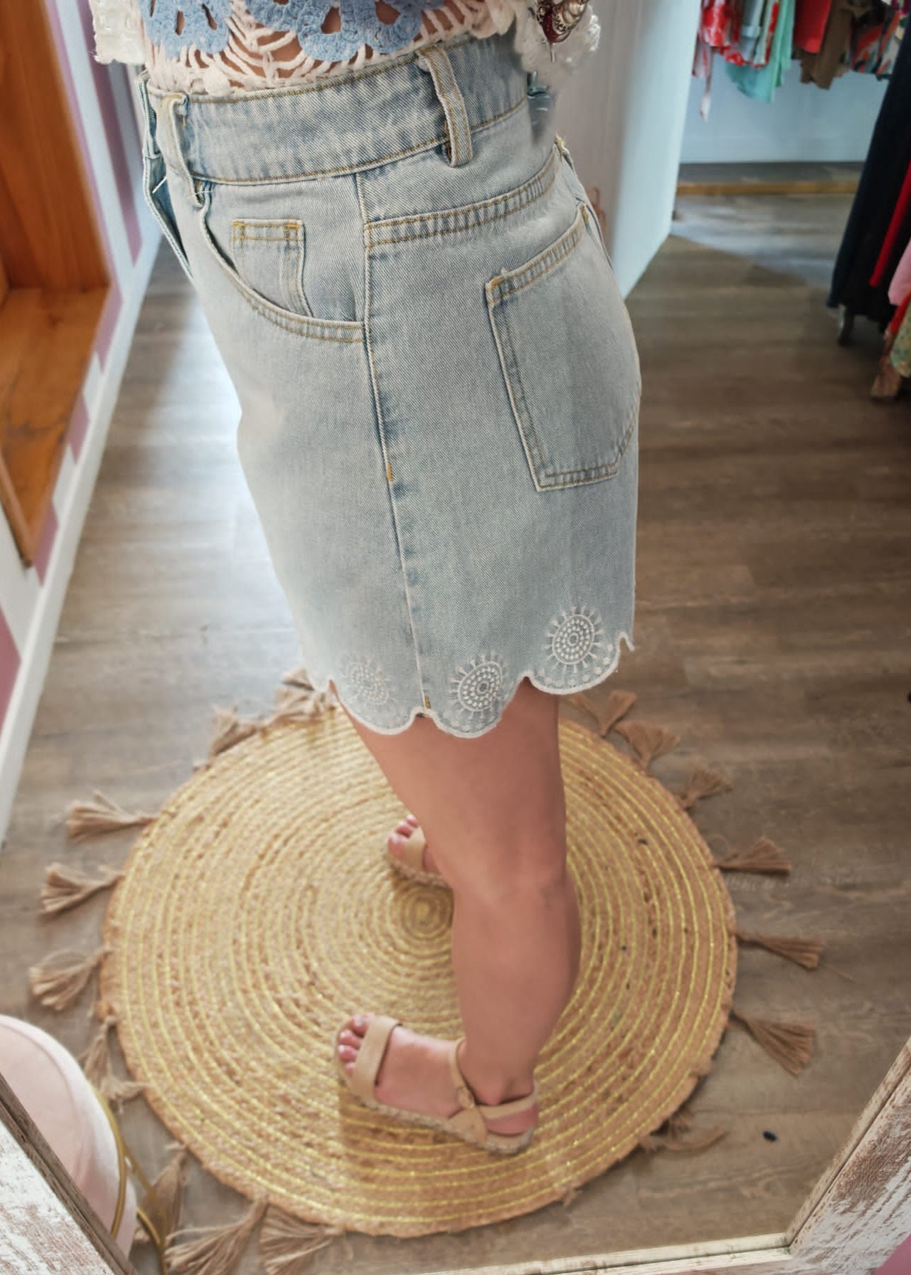 Short "Dona"