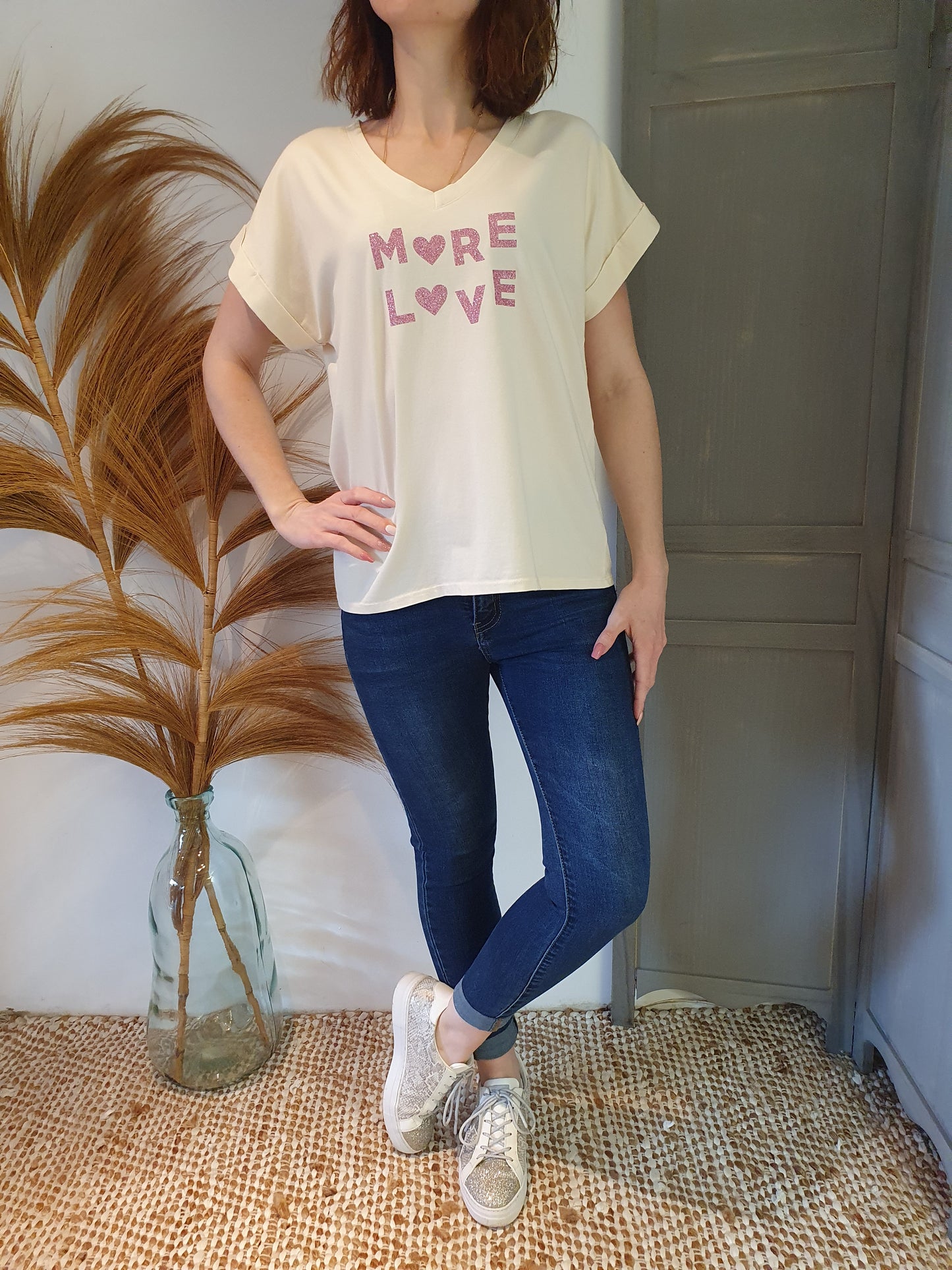 T-shirt "More Love" crème