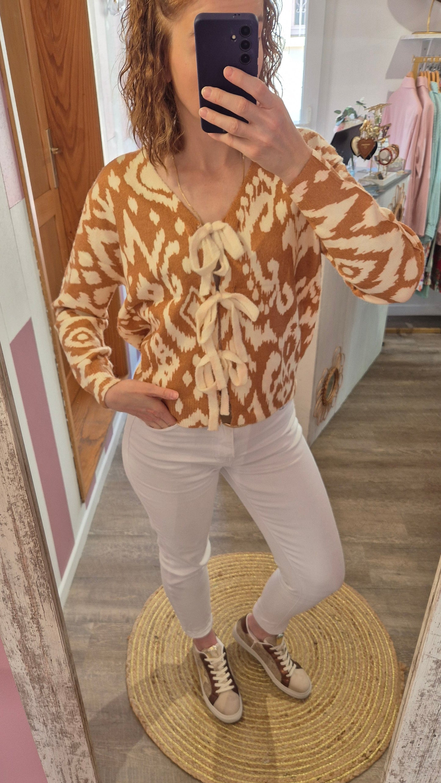 Pull "Aéna"