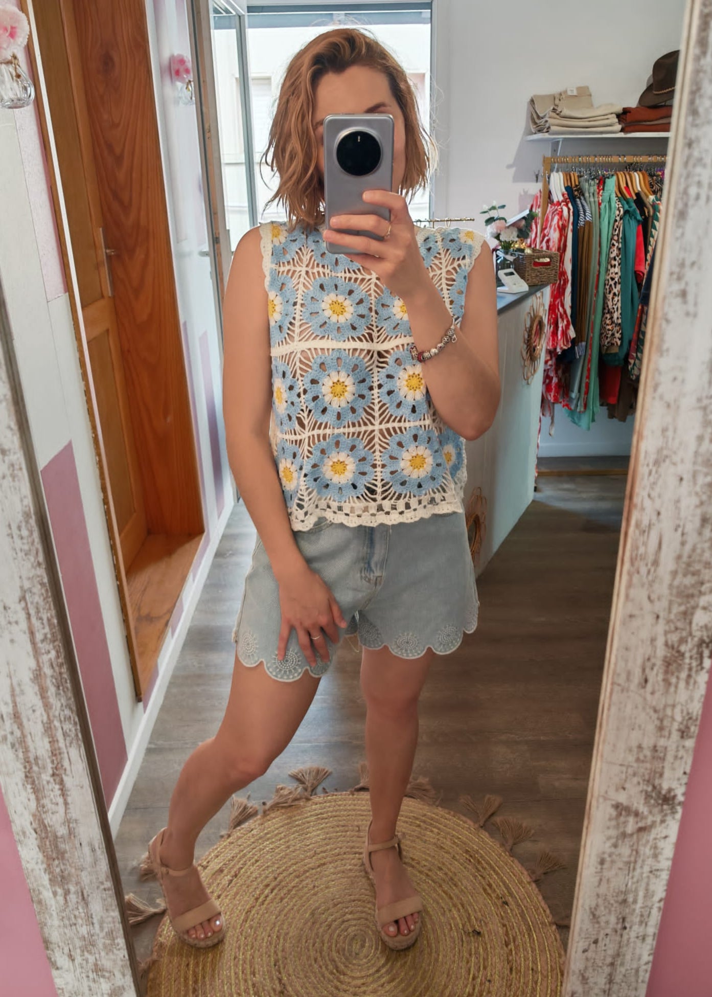 Short "Dona"